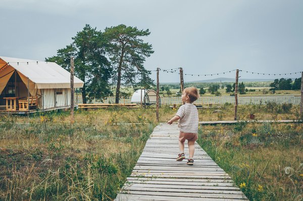 Où trouver les meilleures expériences de glamping en Nouvelle-Zélande?